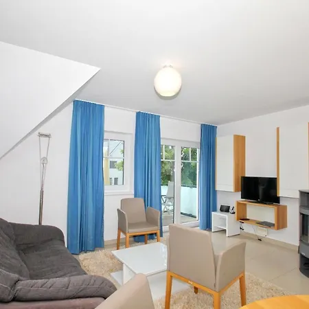 Apartment Strandnahe Rex Rugia: Balkon & Erlebnisbad-zugang *