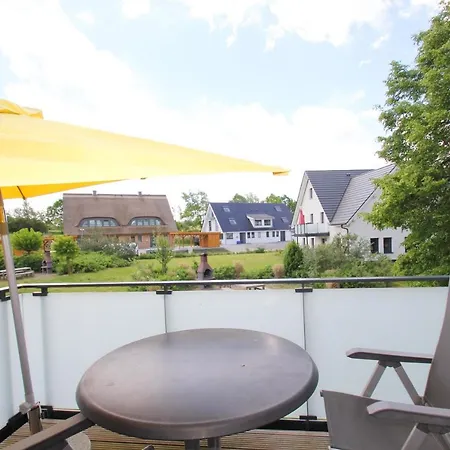 Strandnahe Rex Rugia: Balkon & Erlebnisbad-zugang Apartment Lobbe