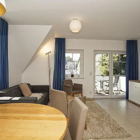 Apartment Strandnahe Rex Rugia: Balkon & Erlebnisbad-zugang *
